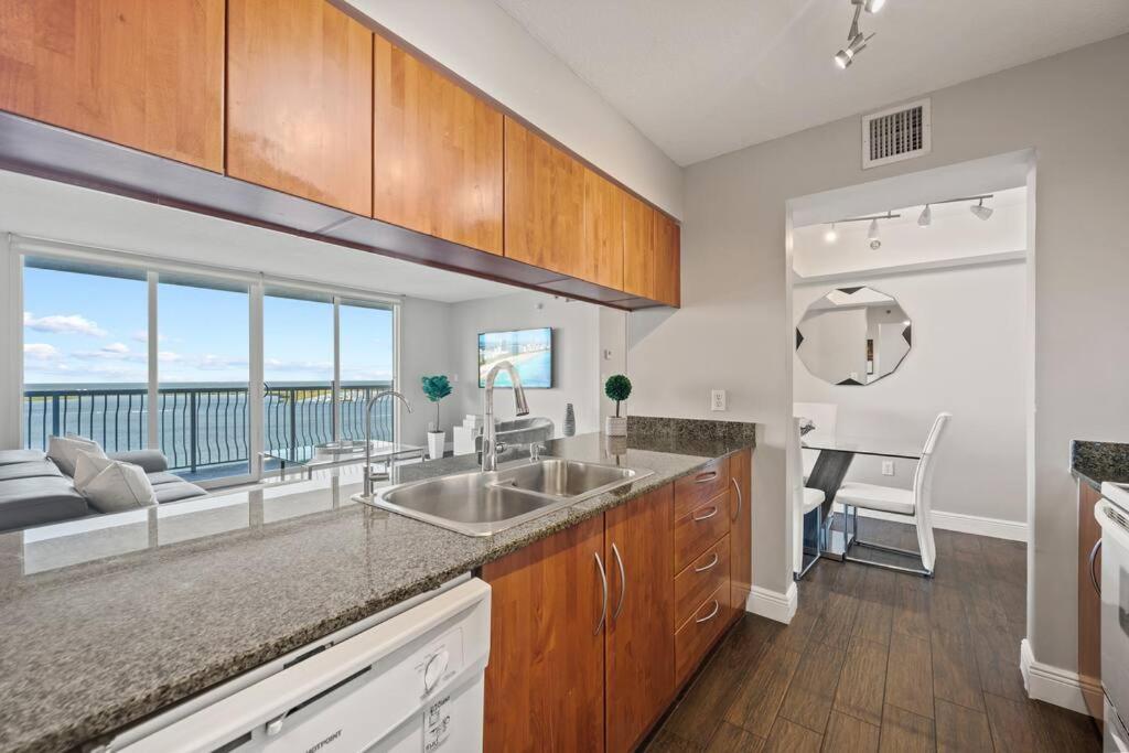 Апартаменти Ocean View 35Th Floor, In The Heart Of Маямі Екстер'єр фото